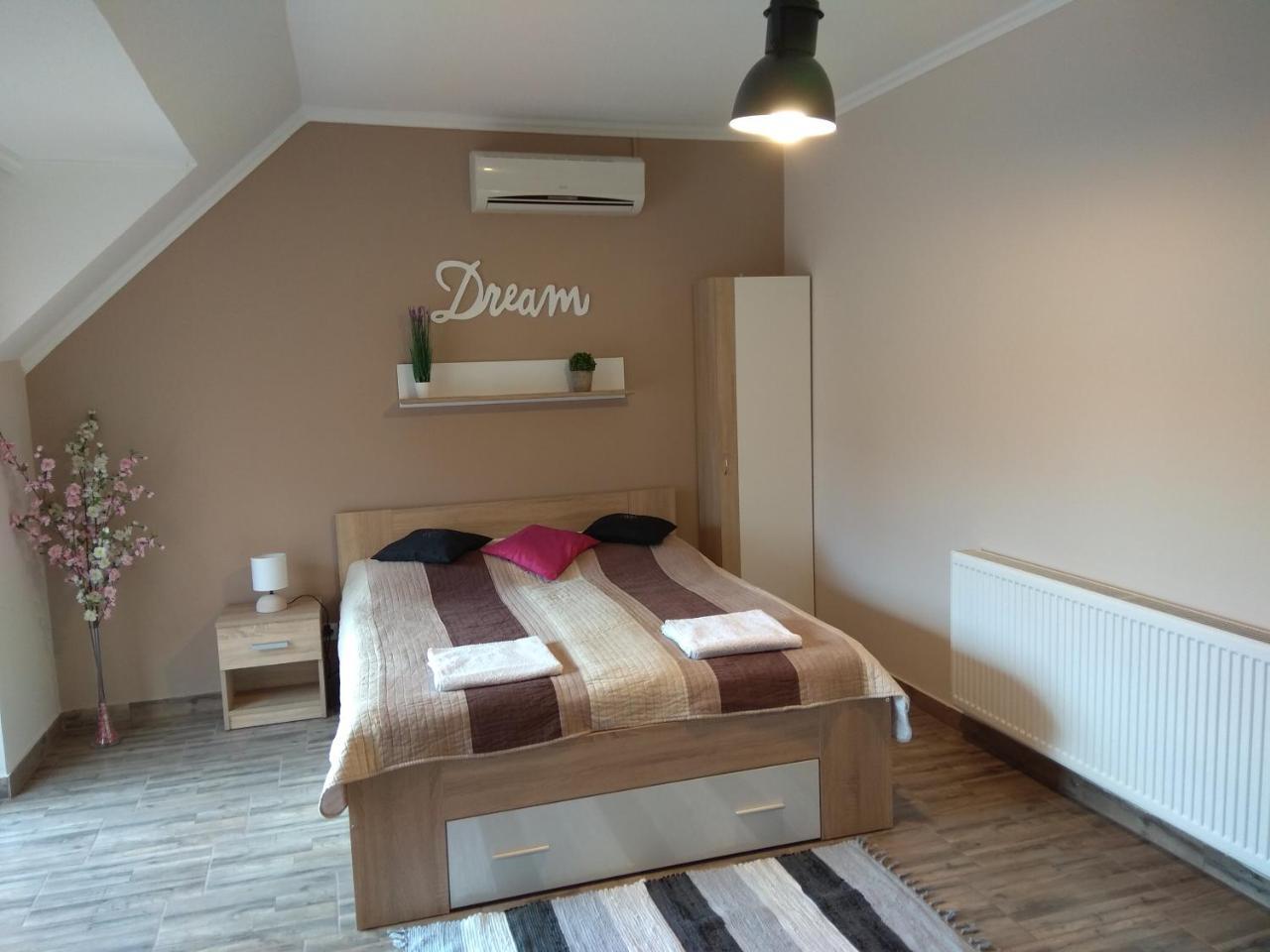 Alom Apartman Hajdúszoboszló 외부 사진